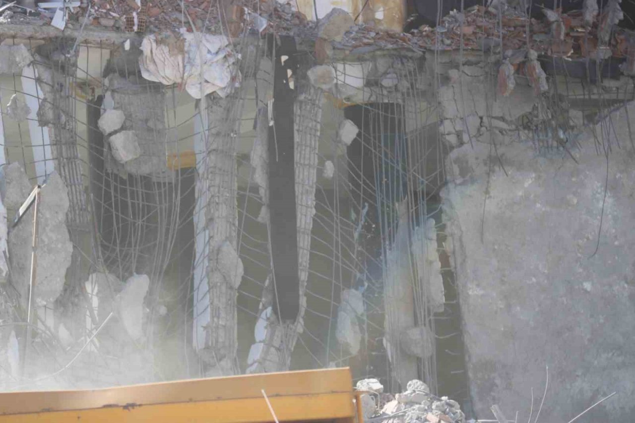 Diyarbakır’da 7 enkaz alanından 5’incisi tamamlandı