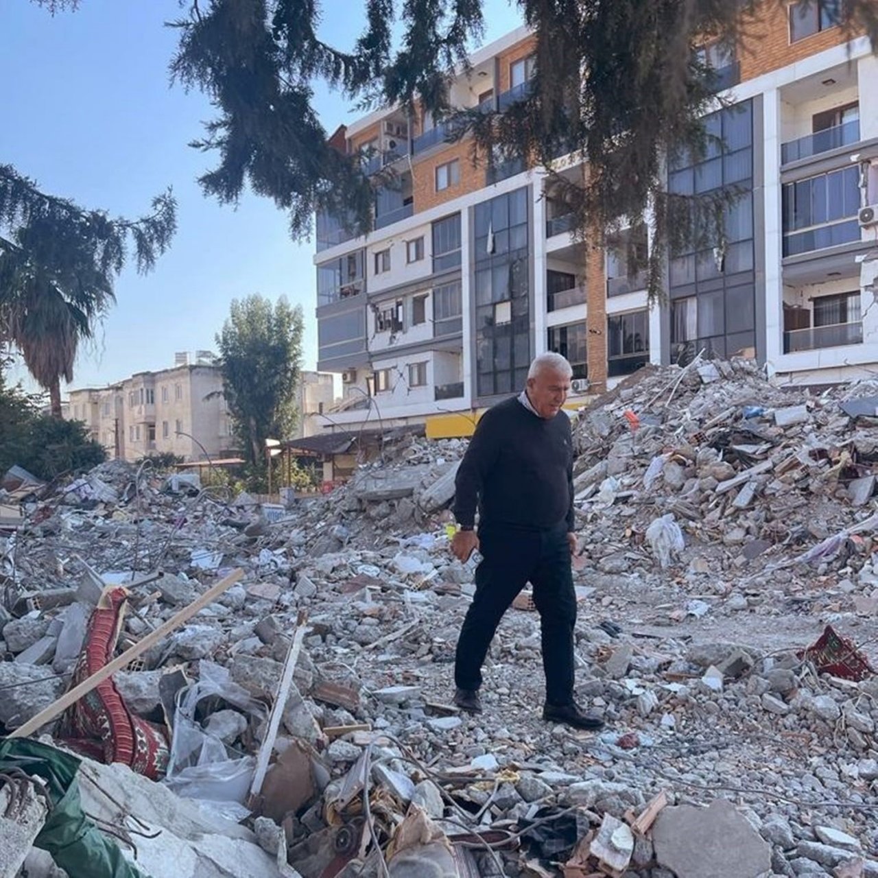 Başkan Atay: "Ucuz maddi çıkarlar uğruna canımız yandı"