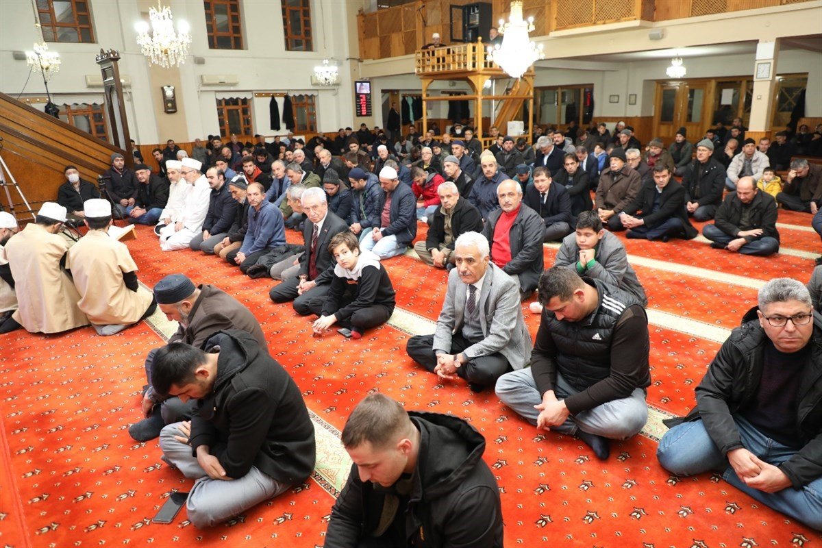 Erzincan’da kurtuluş ve deprem şehitleri için Mevlid-i Şerif okundu