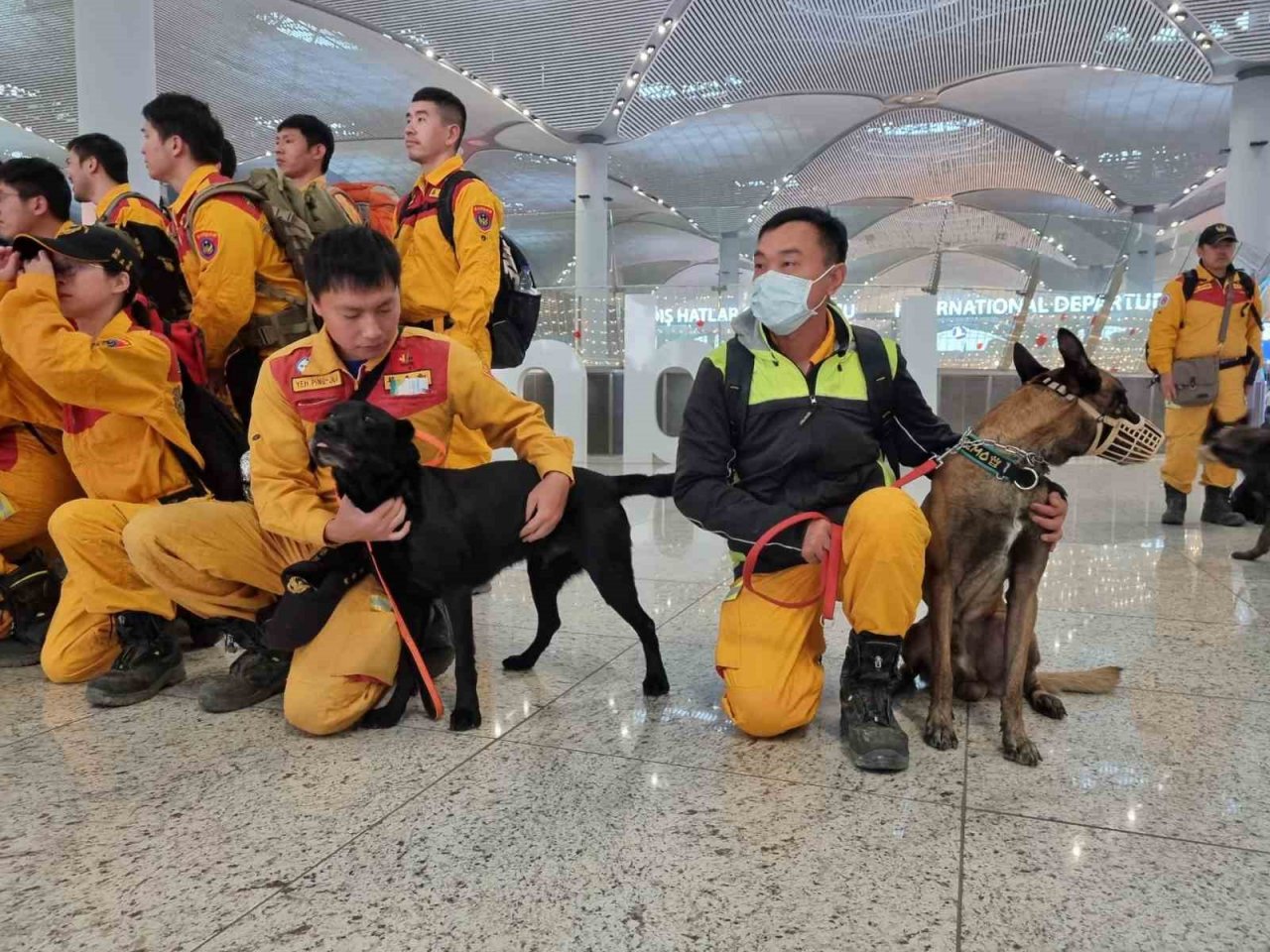 Deprem bölgesindeki çalışmalarını tamamlayan Tayvanlı ekip ülkelerine döndü