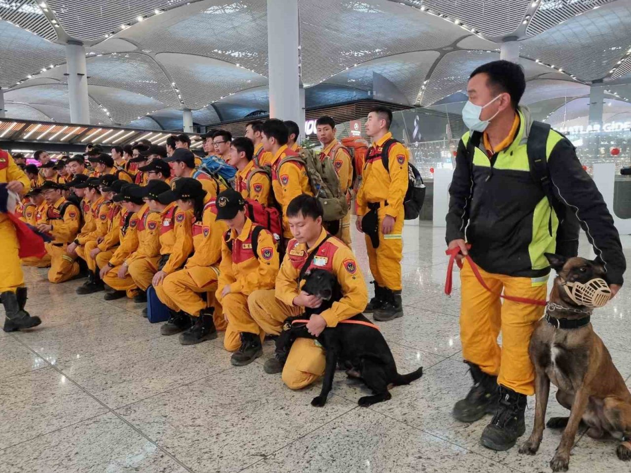 Deprem bölgesindeki çalışmalarını tamamlayan Tayvanlı ekip ülkelerine döndü