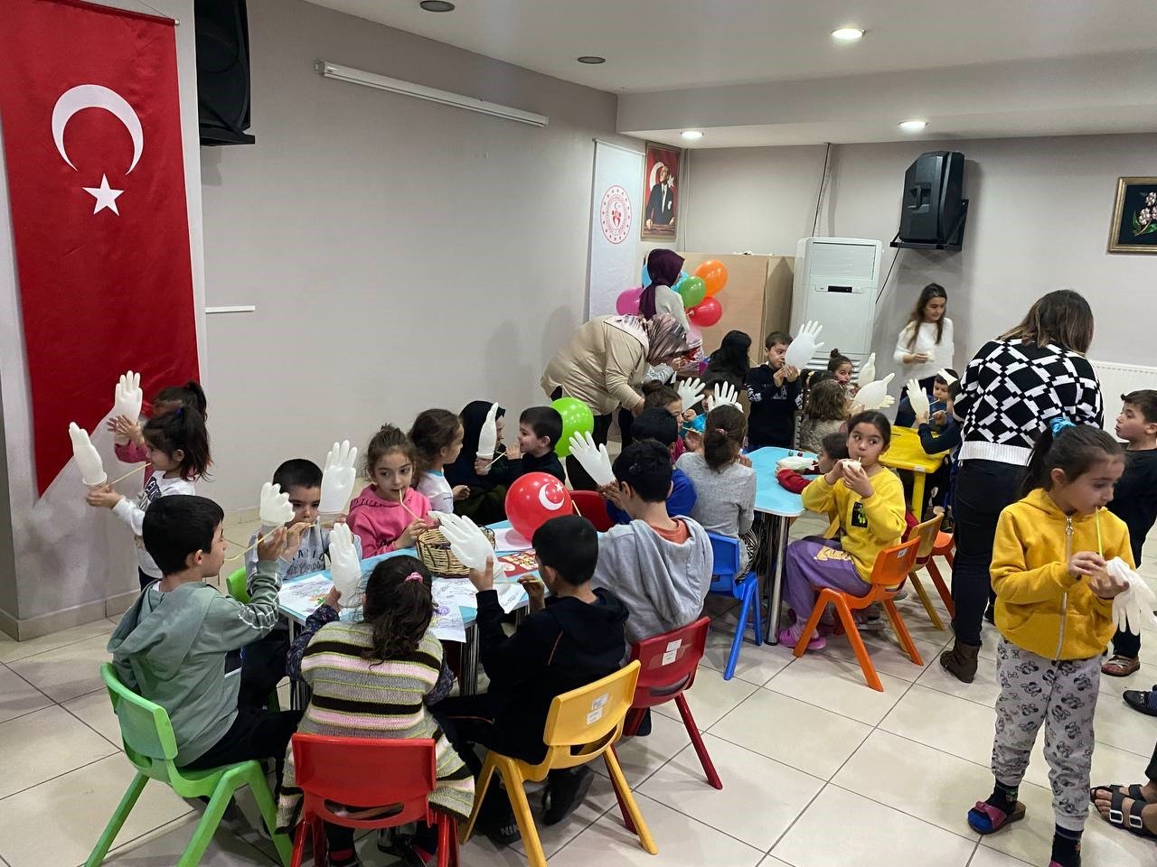 Büyükşehir’in depremzede çocuklar için psikolojik desteği başladı