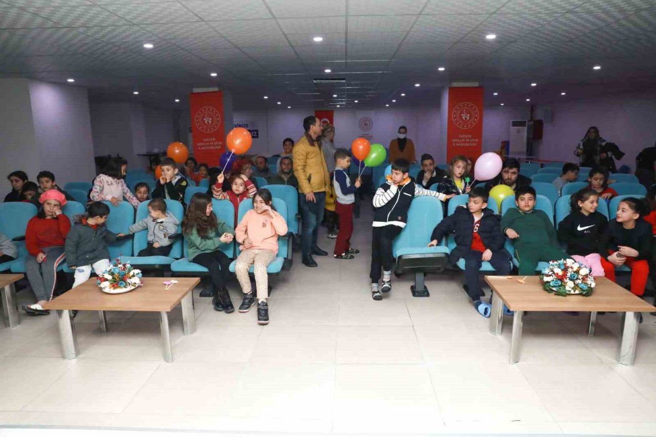 Büyükşehir’in depremzede çocuklar için psikolojik desteği başladı