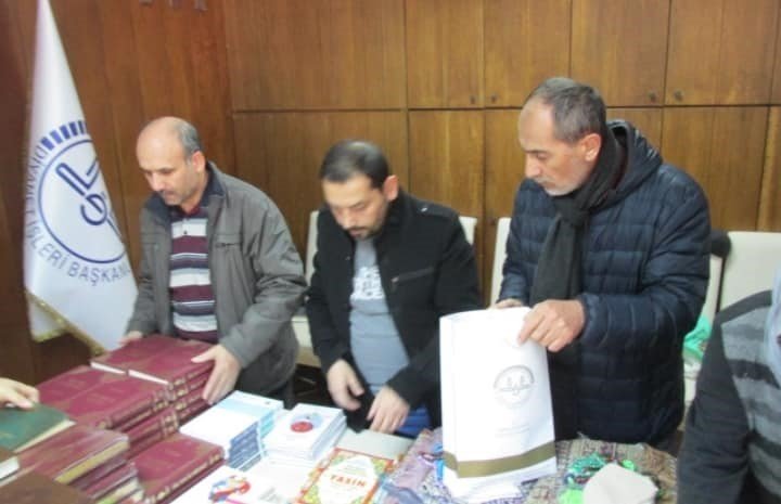 Muğla İl Müftülüğü’nden depremzedelere kitap ve giyecek yardımı