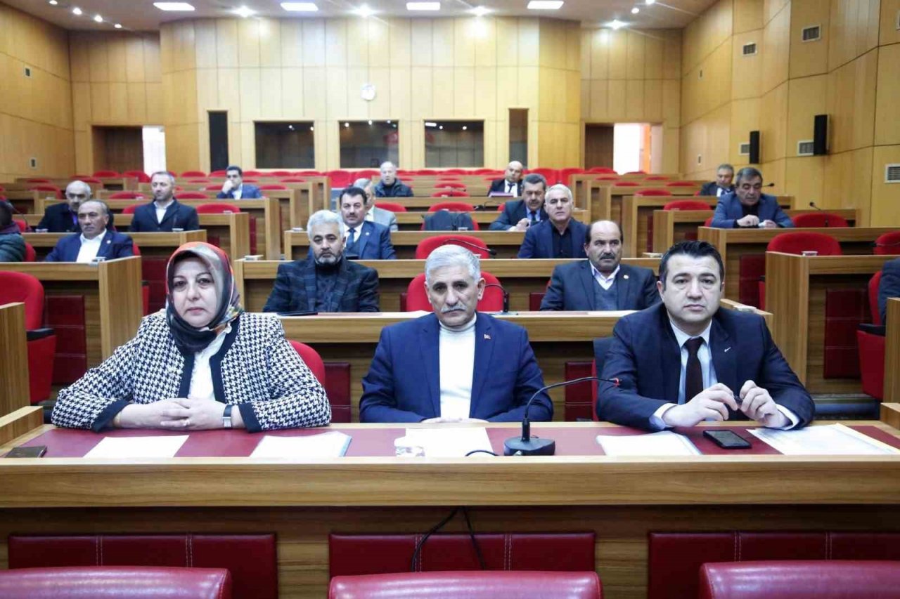 Yerel parlamentonun gündemi deprem