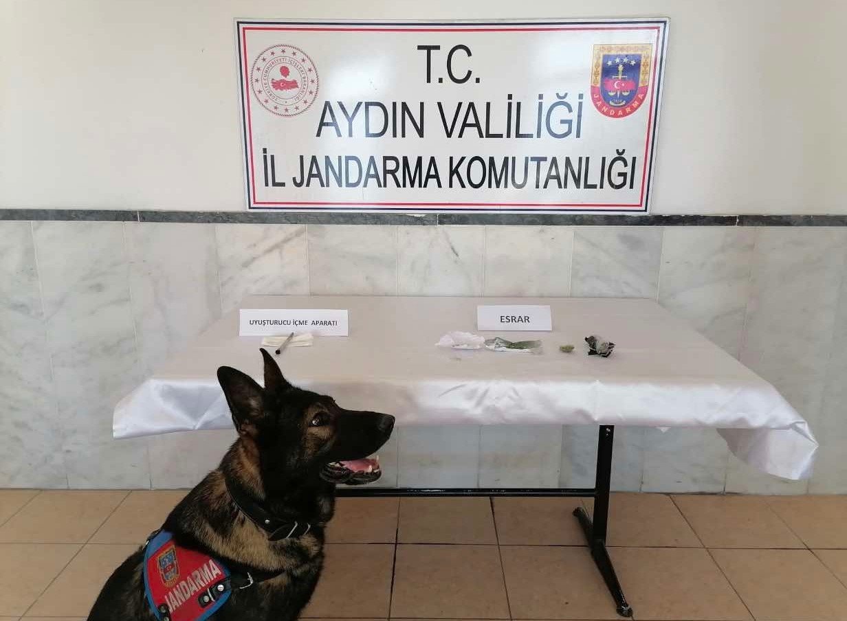 Yolcu otobüsünde uyuşturucu ile yakalandılar