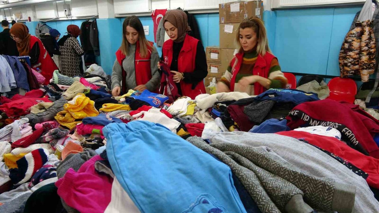 Depremzede Berk, “Her şeyi sil baştan yapacağız, hayatımızı tekrardan kuracağız”