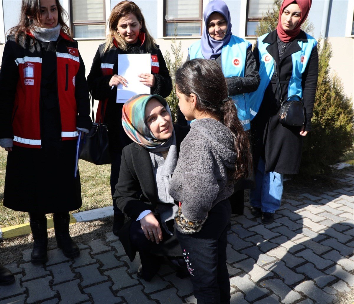 Depremzede çocuklar için spor oyun ve spor temelli sosyal destek çalışması başladı