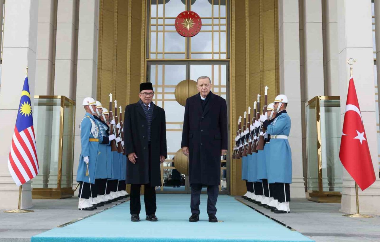 Cumhurbaşkanı Erdoğan, Malezya Başbakanı Enver İbrahim’i kabul etti