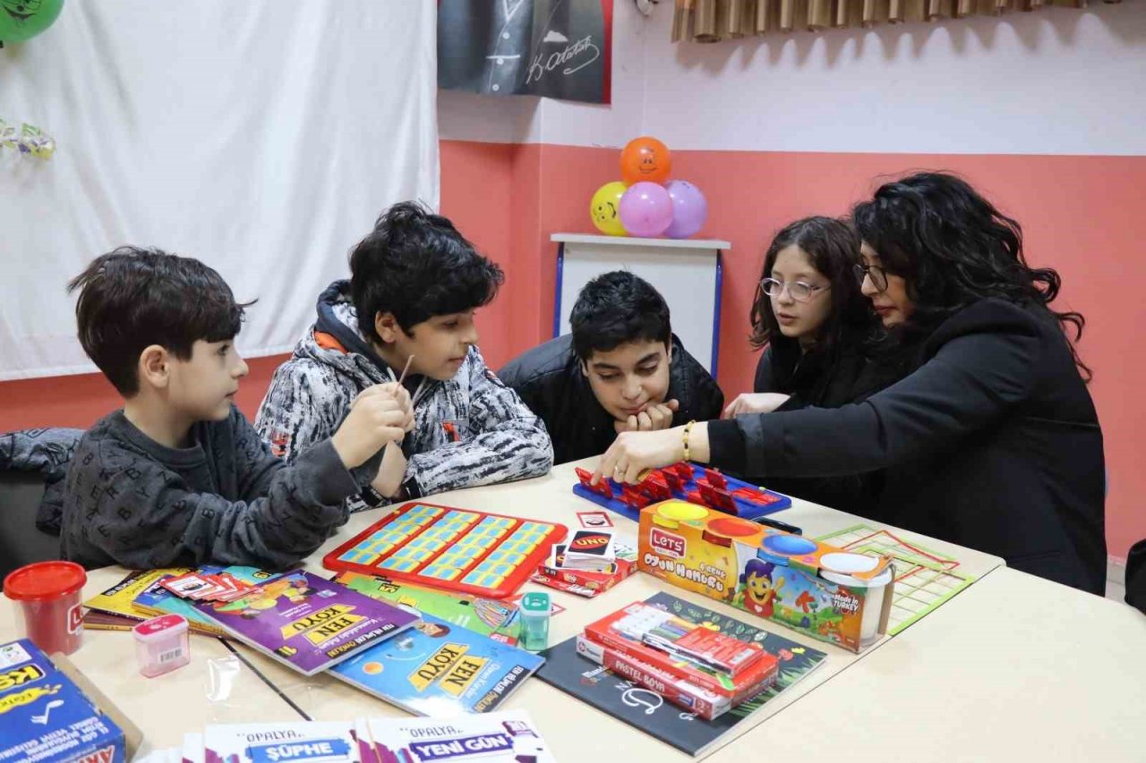 Başkan Özcan gününü çocuklara ayırdı