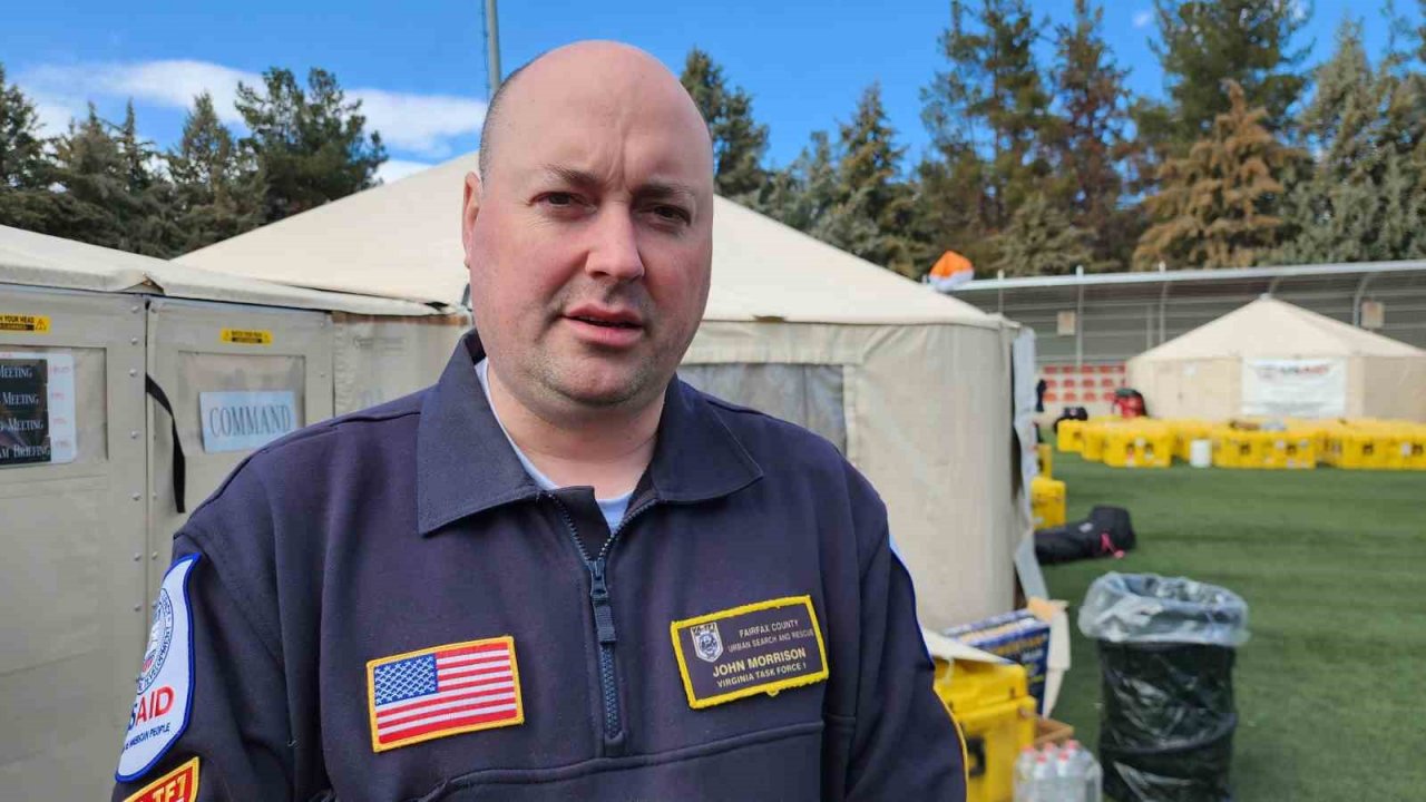 ABD’den Adıyaman’a gelen 160 kişilik ekip enkazdan vatandaşları kurtarmak için mücadele veriyor