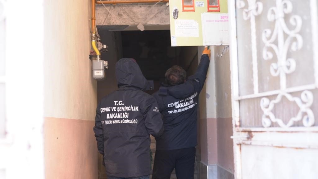 Gaziantep’te 27 bin 987 bağımsız birimin ağır hasarlı ve yıkık olduğu tespit edildi