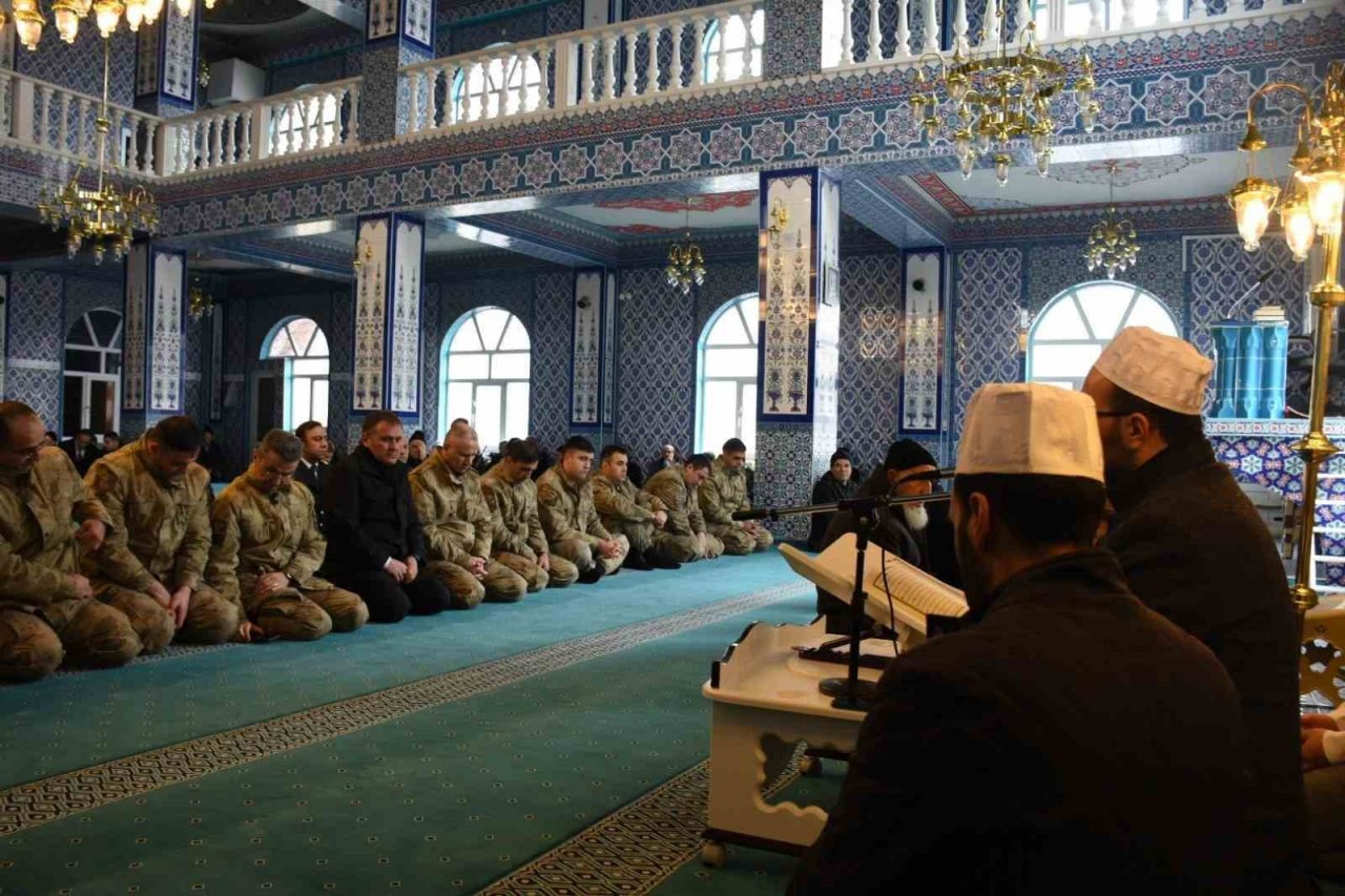 Gümüşhane’nin düşman işgalinden kurtuluşu programları iptal edilerek mevlit okutuldu