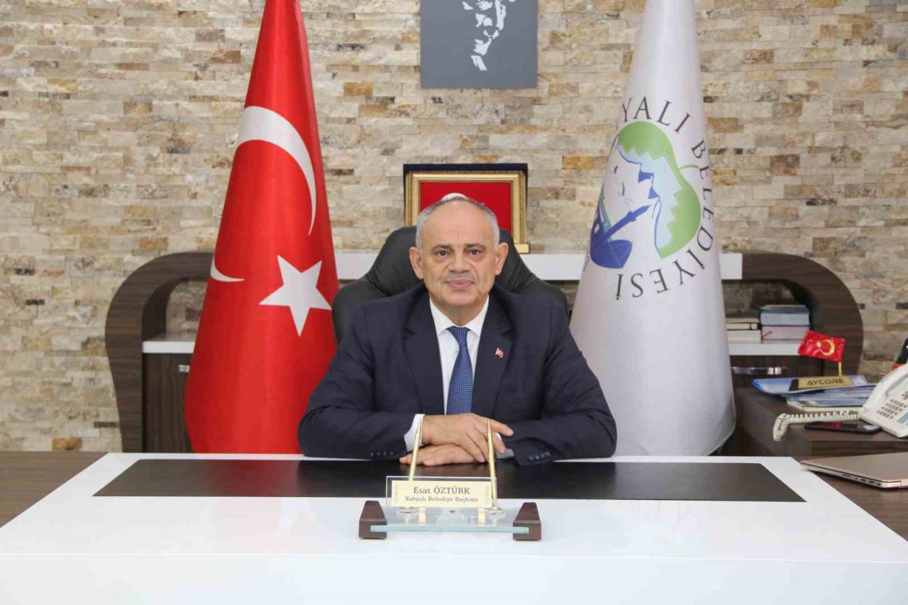 Yahyalı’dan Kahramanmaraş’a hafriyat temizliği için 24 kamyon desteği