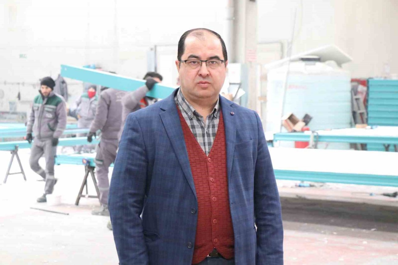 Aksaray’da deprem bölgesi için konteyner üretimi