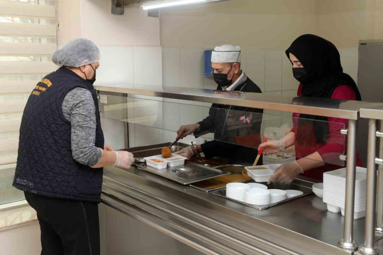 Yenimahalle Belediyesi depremzedelere kucak açtı