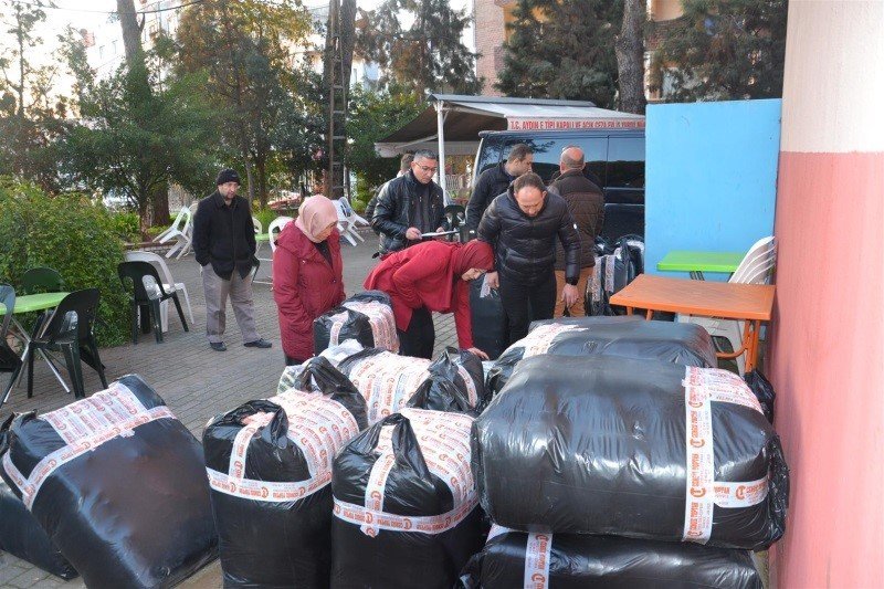 Aydın Adliyesi’nden deprem bölgesine yardım