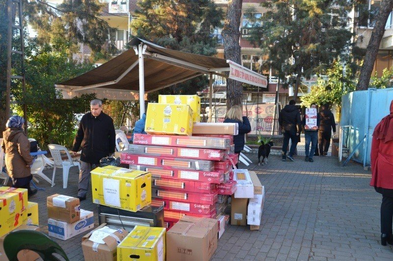 Aydın Adliyesi’nden deprem bölgesine yardım