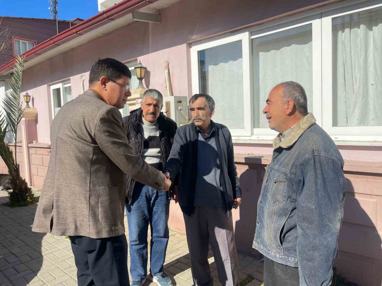 Başkan Özcan: “Depremzedelerimiz için elimizden gelenin fazlasını yapacağız”