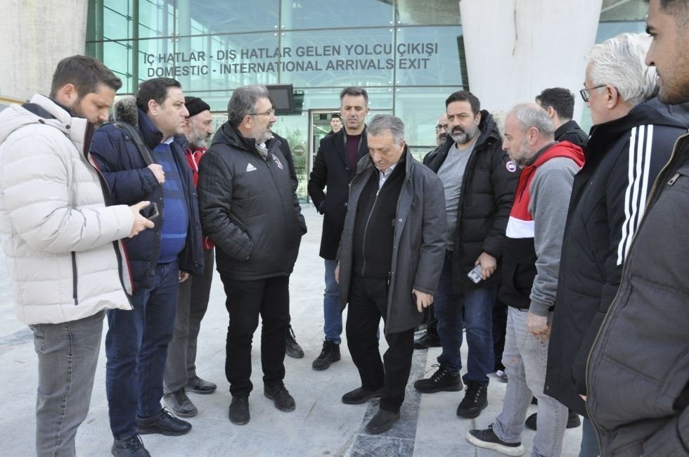 Ahmet Nur Çebi deprem felaketinden etkilenen Hatay’da