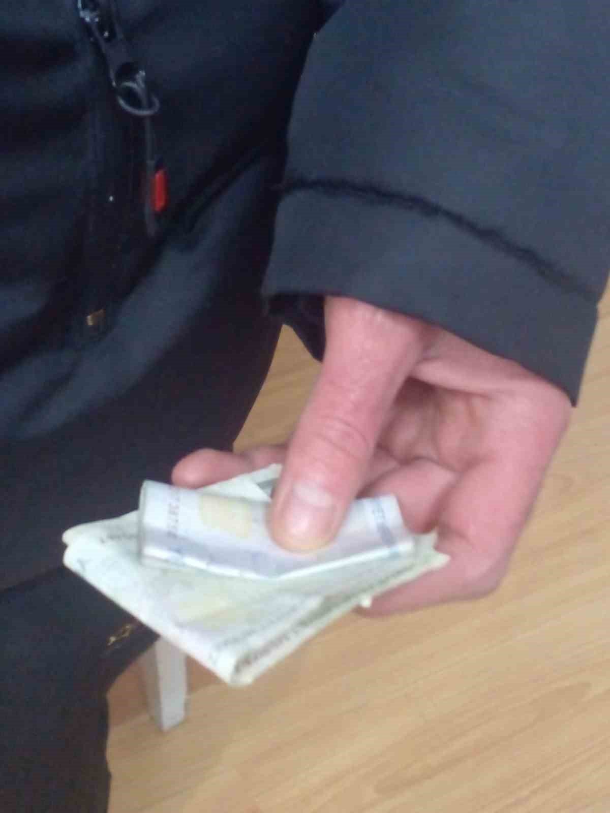 Engelli gençten örnek davranış