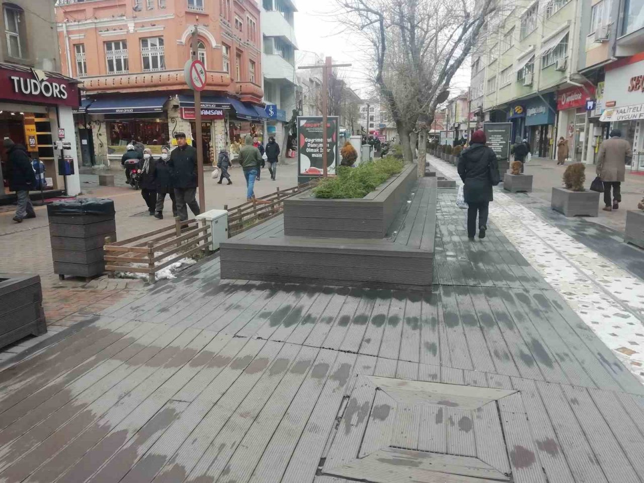 Havalar soğuyunca çarşı boş kaldı