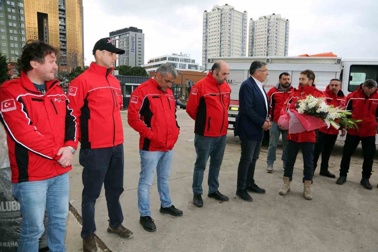 Ataşehir’in kahraman Arama Kurtarma Ekibi “ATAK” İstanbul’a döndü