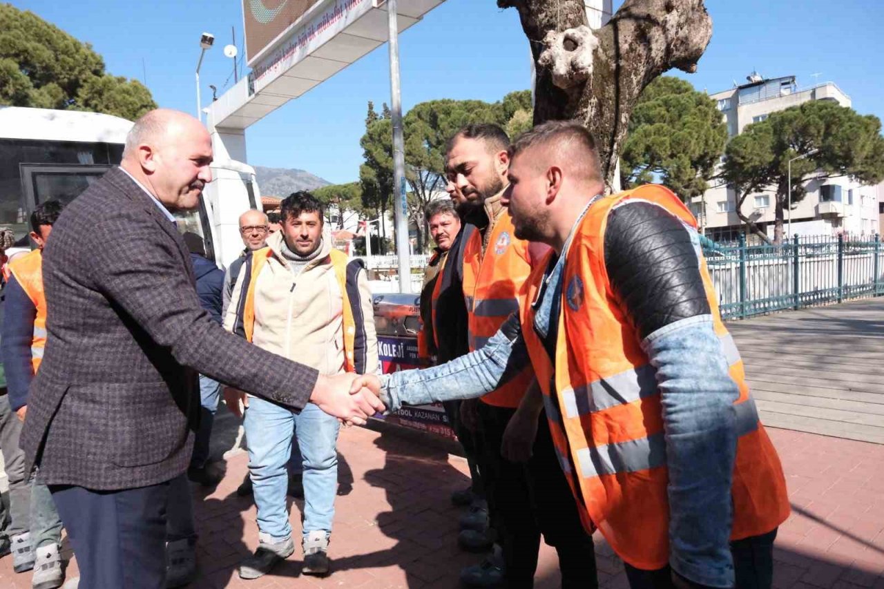 Kuyucak Belediyesi ekipleri deprem bölgesinden döndü