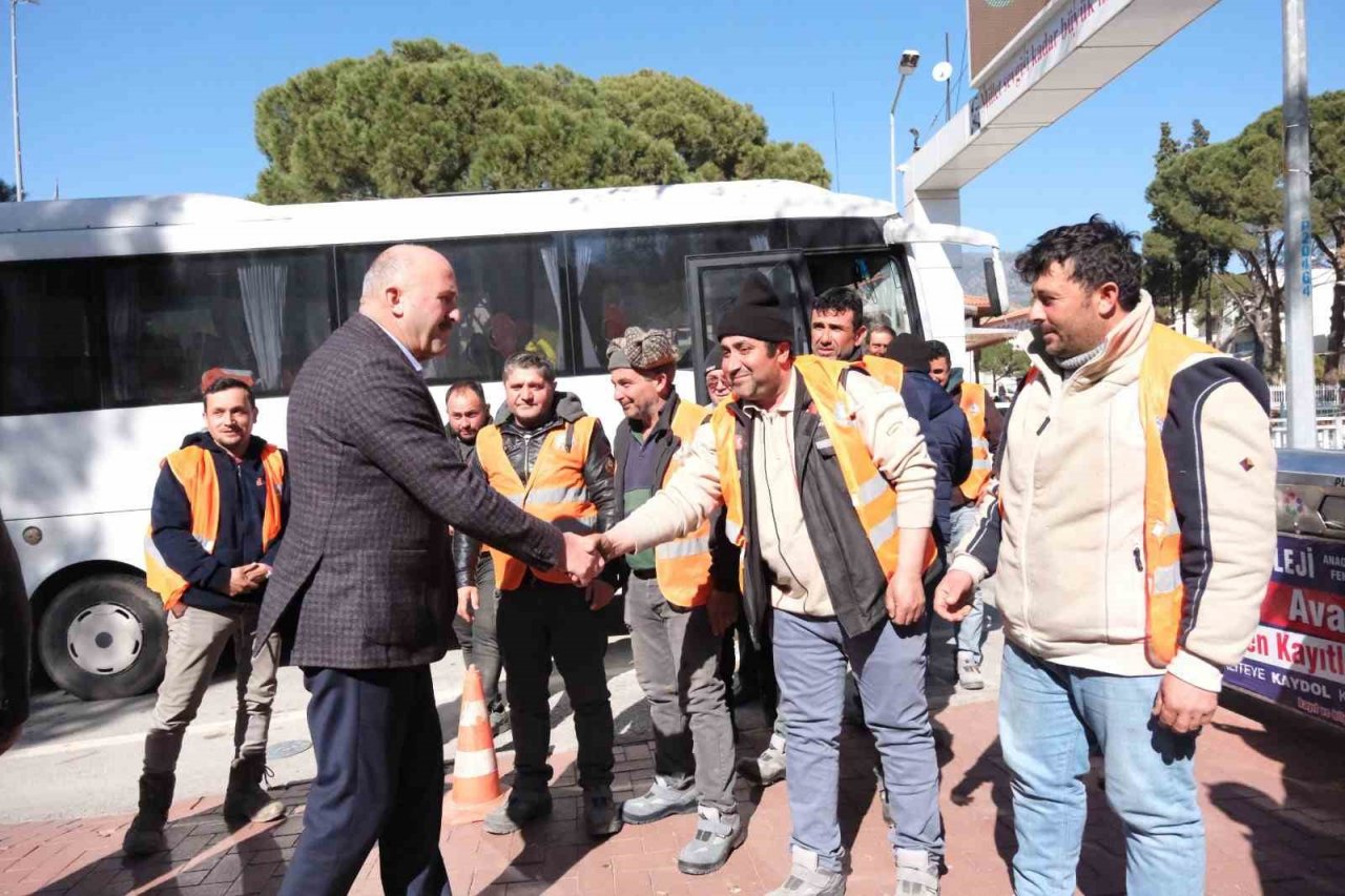 Kuyucak Belediyesi ekipleri deprem bölgesinden döndü