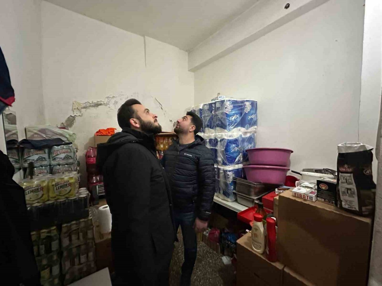 Karakoçan ilçesinde hasarlı binaların kontrolü sürüyor