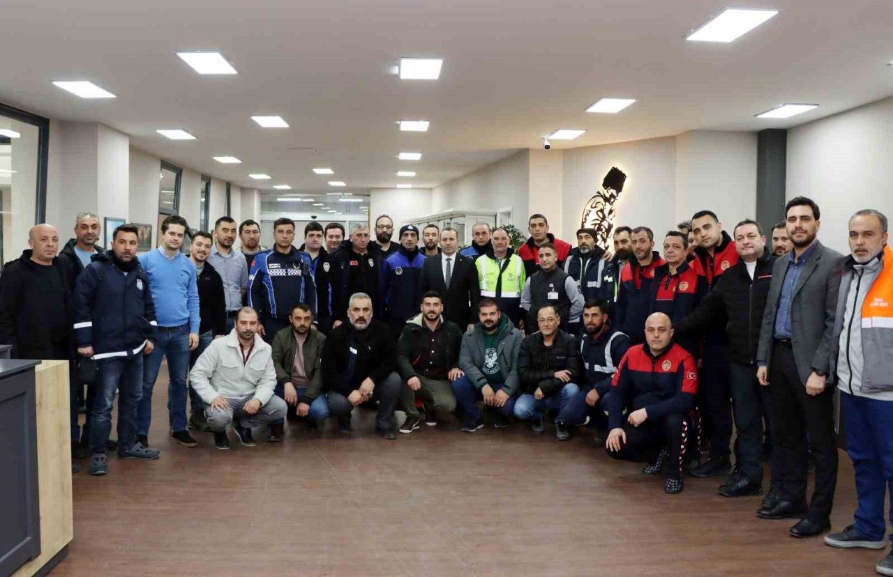 Yalova Belediyesi’nin ilk arama kurtarma ekibi geri döndü