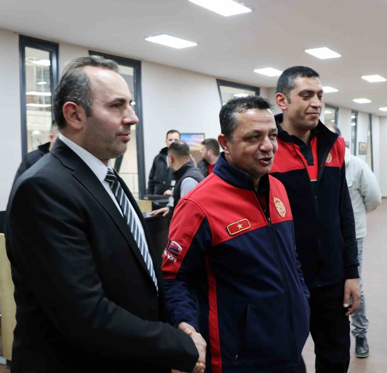 Yalova Belediyesi’nin ilk arama kurtarma ekibi geri döndü