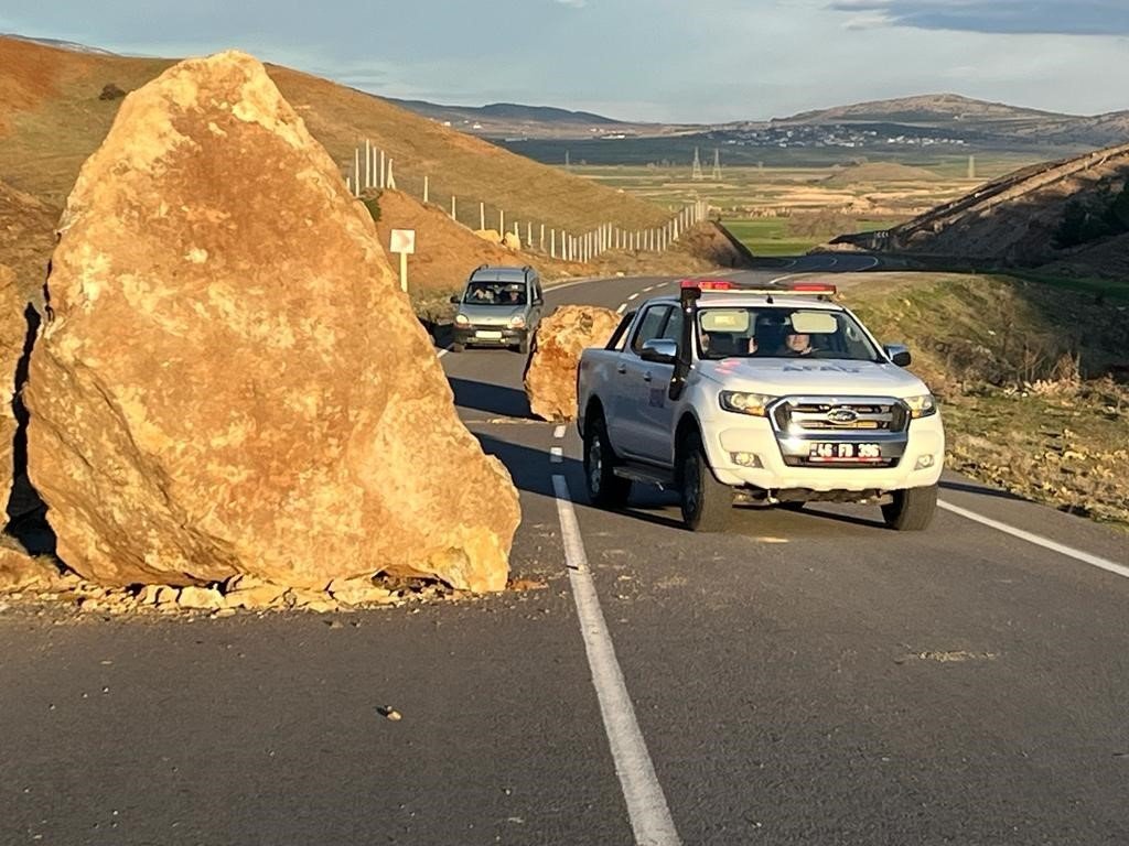 Deprem bölgesinde inceleme yapan uzman açıkladı