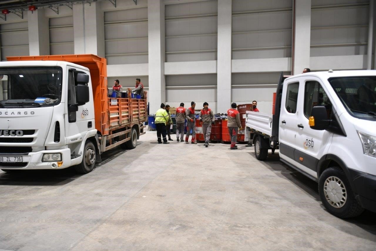Kayseri OSB Teknik Koleji deprem bölgesi için 200 varil soba üretti