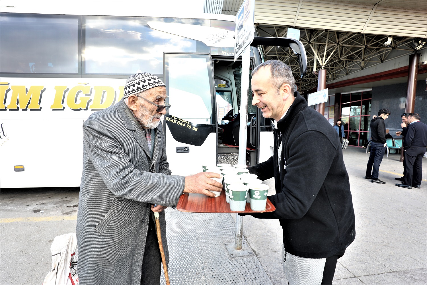 konyada-depremzedelere-sicak-karsilama-6.jpg