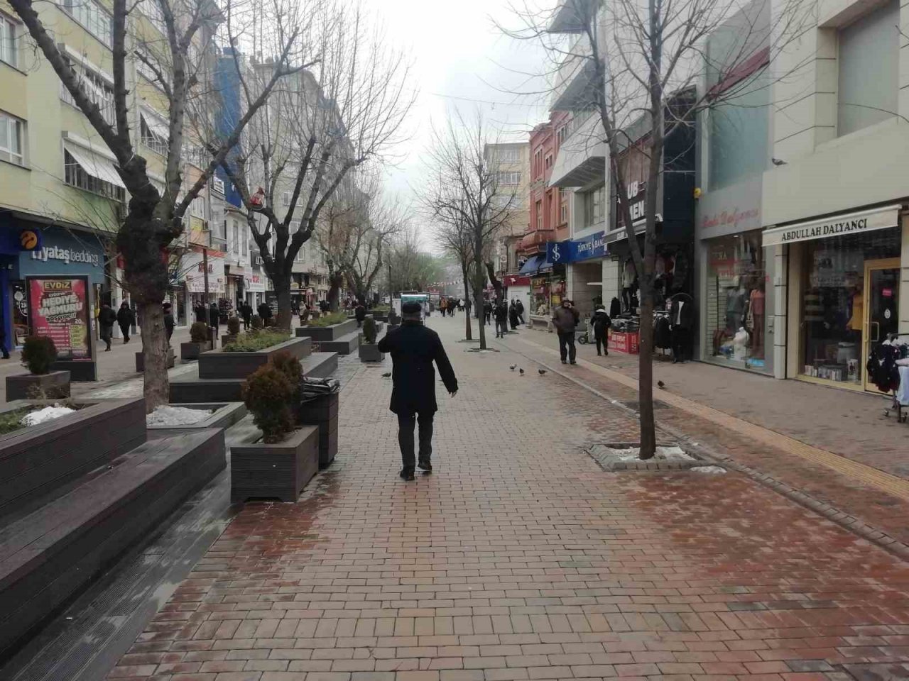 Havalar soğuyunca çarşı boş kaldı