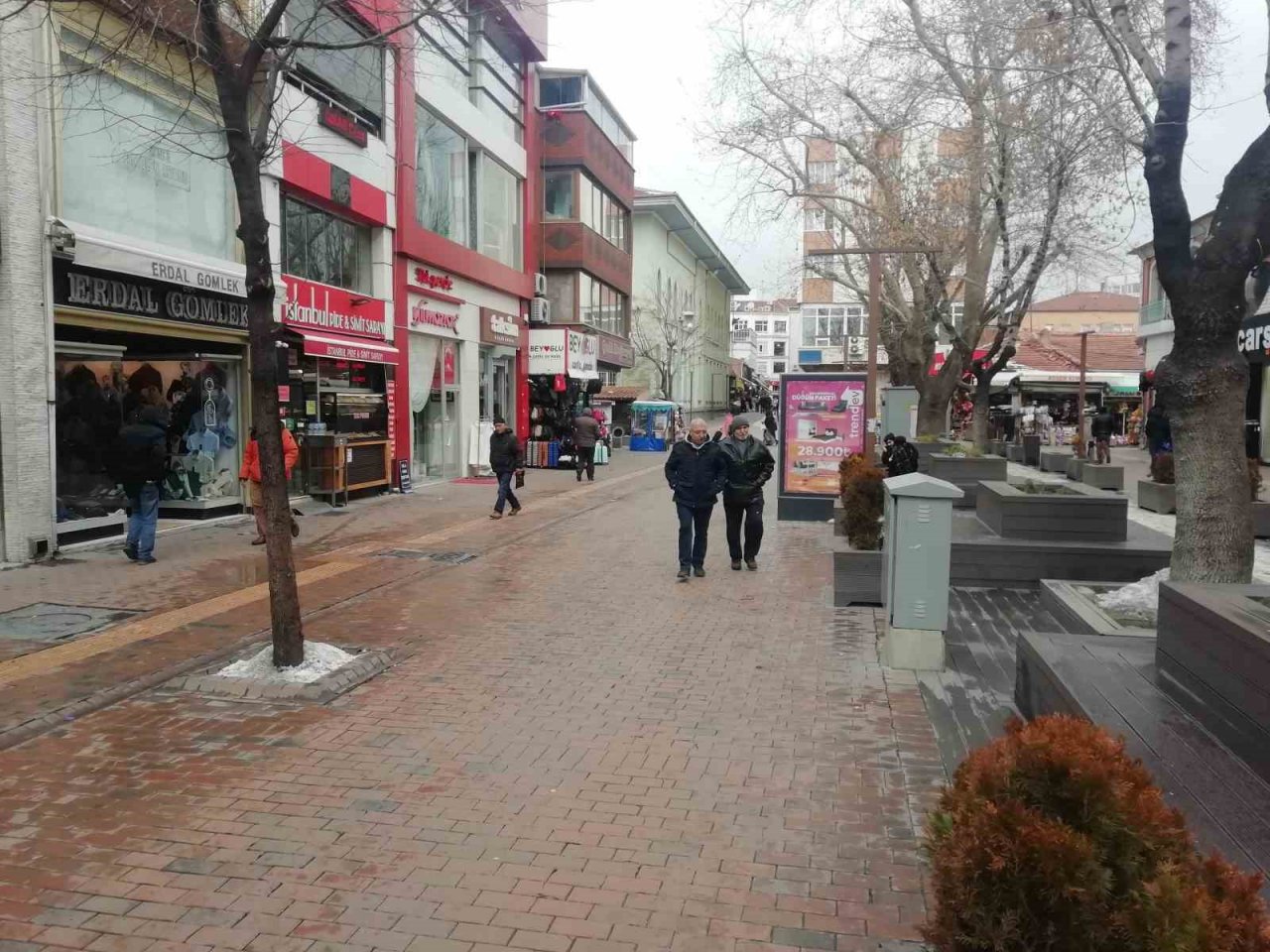 Havalar soğuyunca çarşı boş kaldı