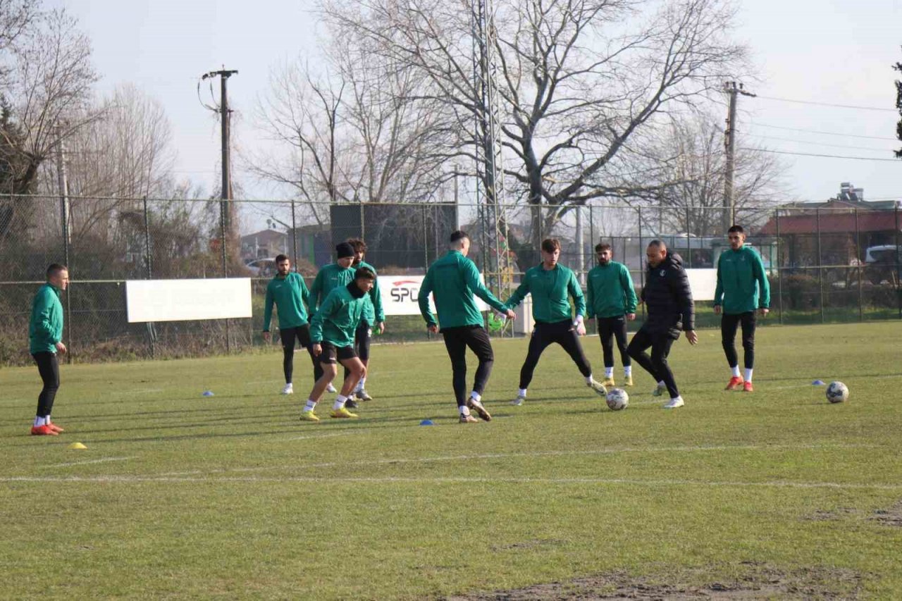 Ezeli rakipler bu maçta tek yürek olacak