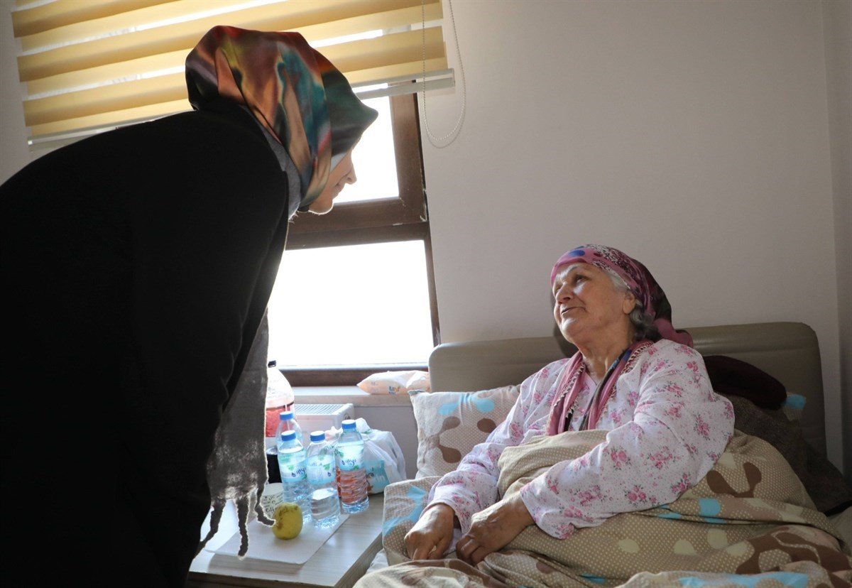 Vali Yiğiybaşı, afet bölgesi için yapılan çalışmaları rakamlarla anlattı