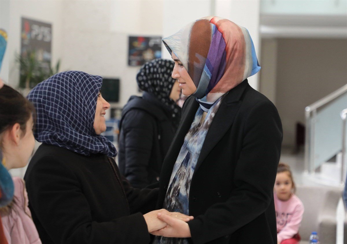 Vali Yiğiybaşı, afet bölgesi için yapılan çalışmaları rakamlarla anlattı