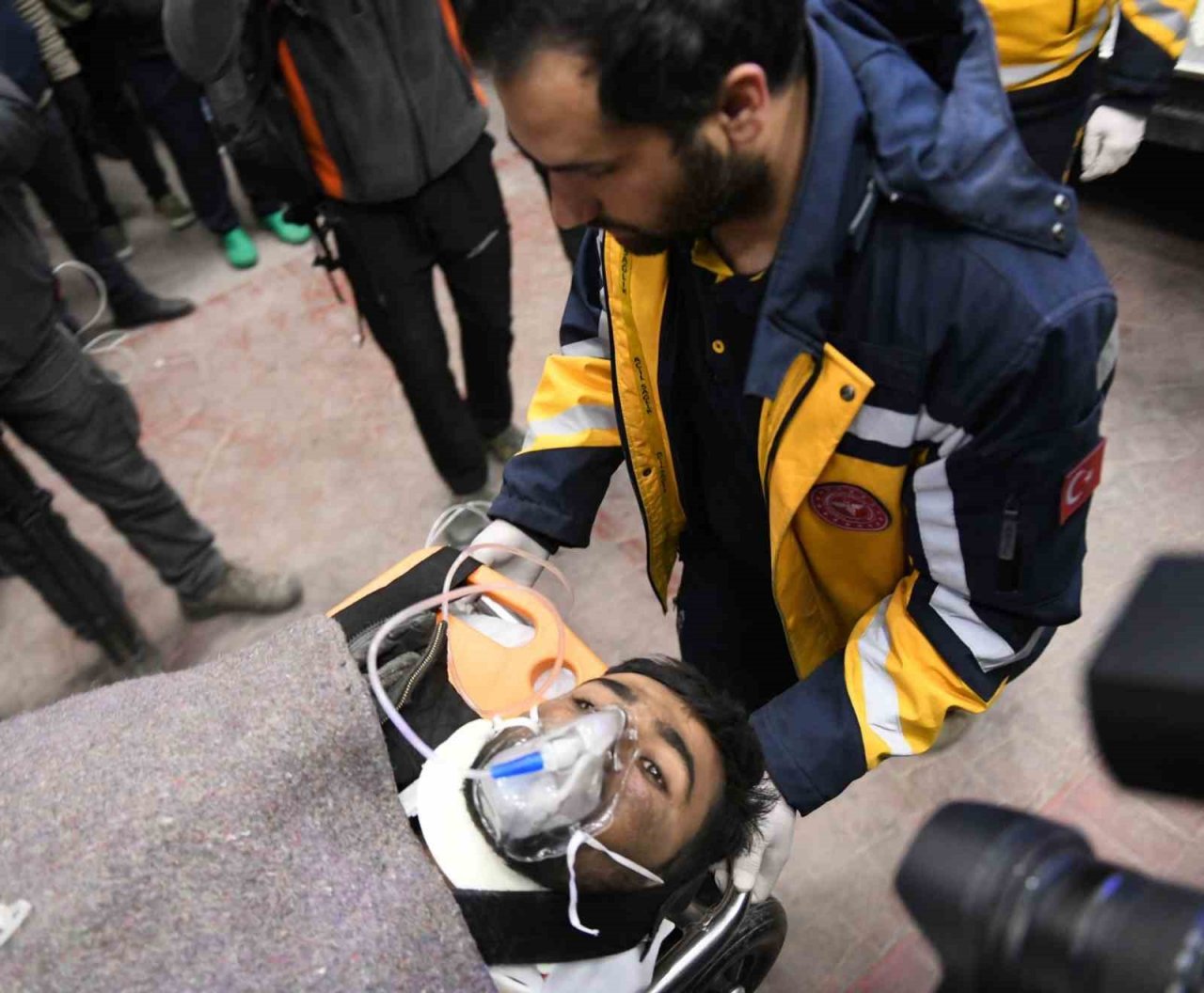 Depremden 260 ve 261 saat sonra inanılmaz kurtuluşların yaşandığı o hastane havadan görüntülendi