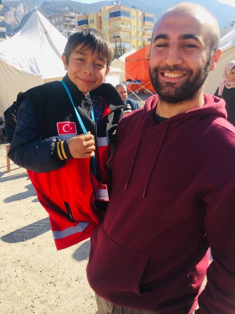 Aydınlı ekipler, depremin yaralarını beraber sarıyor