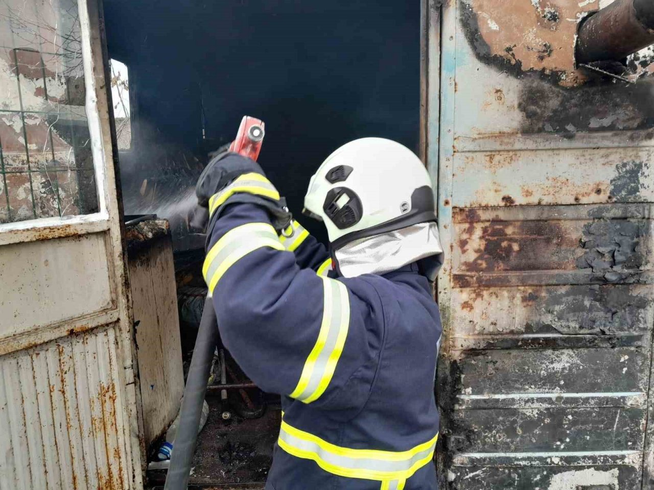 Bilecik’te yaşanan yangında bir kişi ağır yaralandı