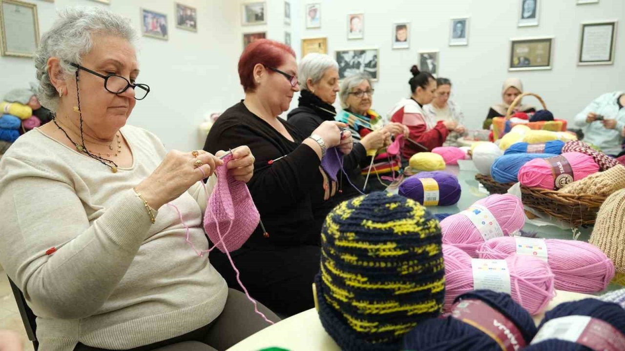 Büyükçekmeceli kadınlardan depremzedelerin yüreğini ısıtacak kampanya