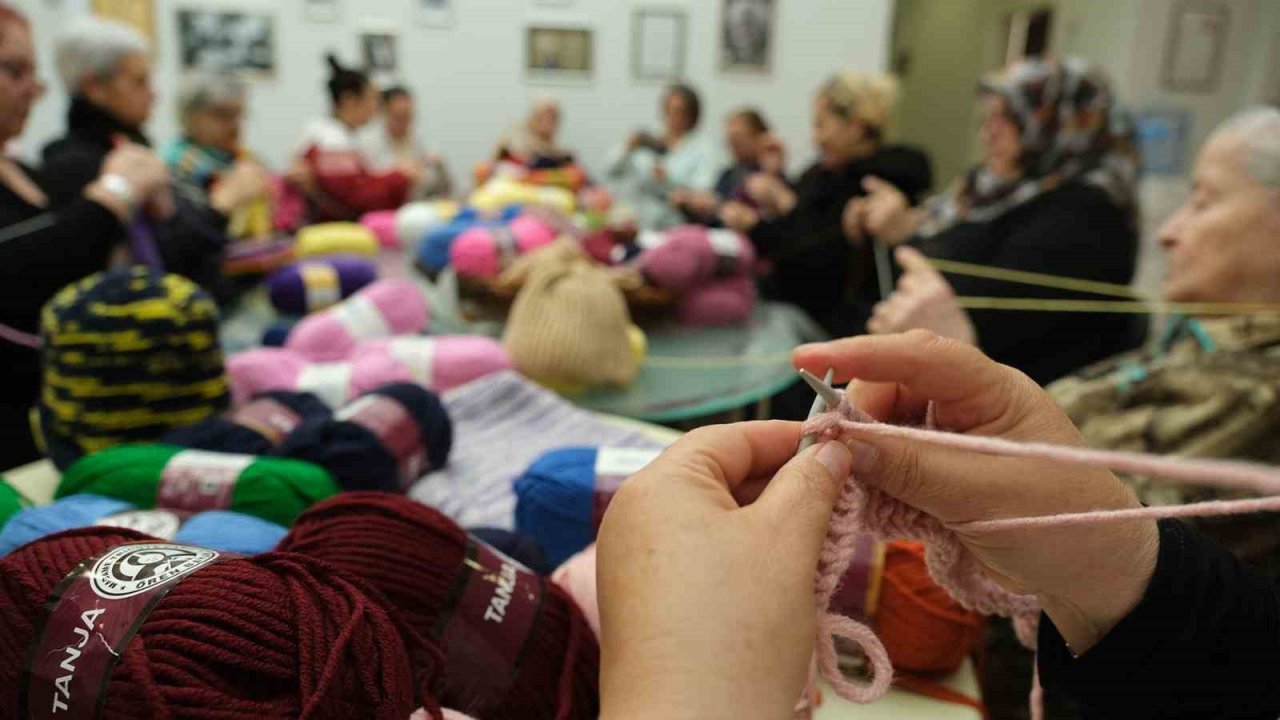 Büyükçekmeceli kadınlardan depremzedelerin yüreğini ısıtacak kampanya