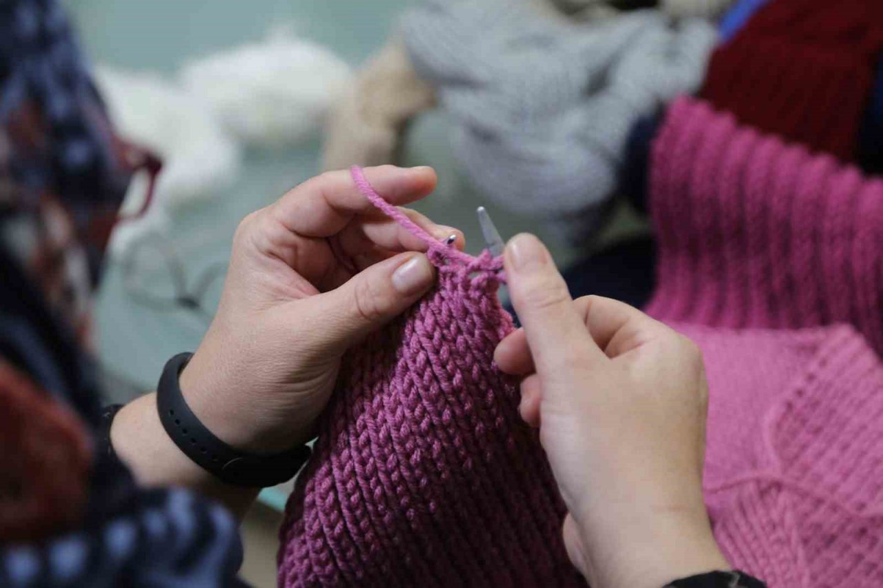 Büyükçekmeceli kadınlardan depremzedelerin yüreğini ısıtacak kampanya