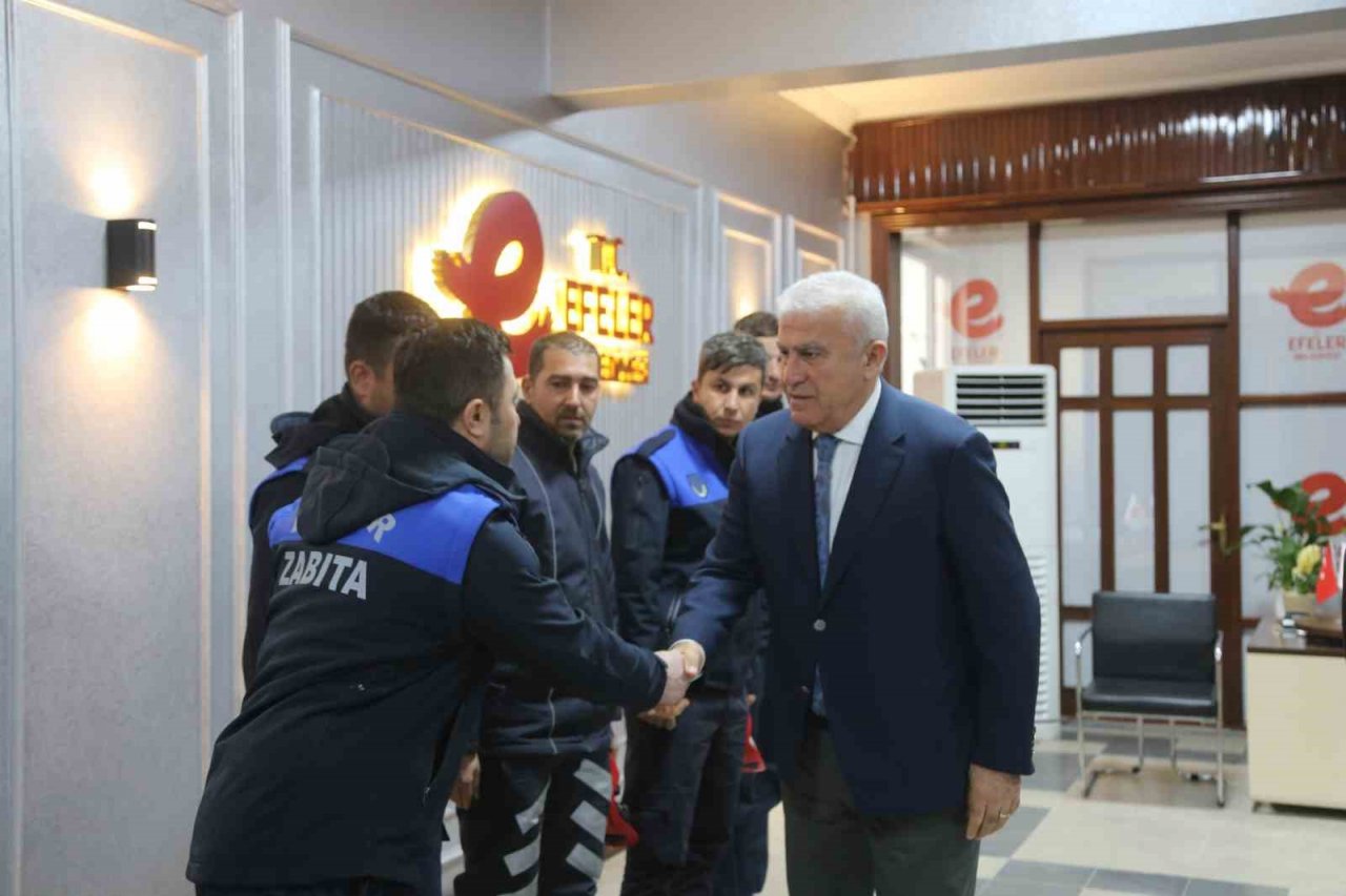 Efeler Zabıtası deprem bölgesinden döndü