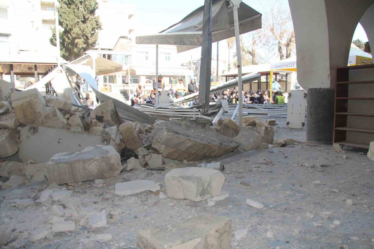 Tarihe direndi depreme dayanamadı