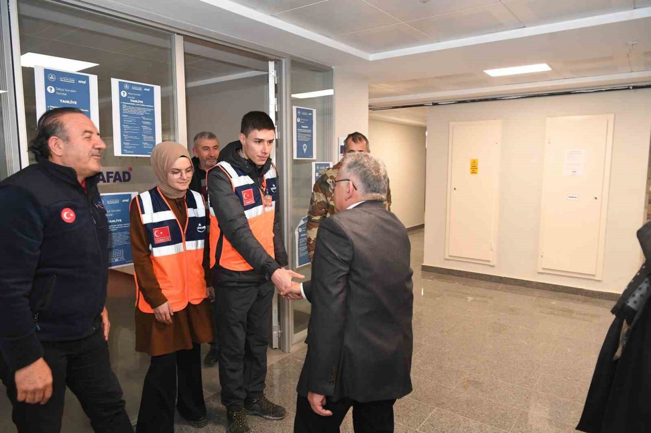 Başkan Büyükılıç’tan AFAD gönüllülerine teşekkür