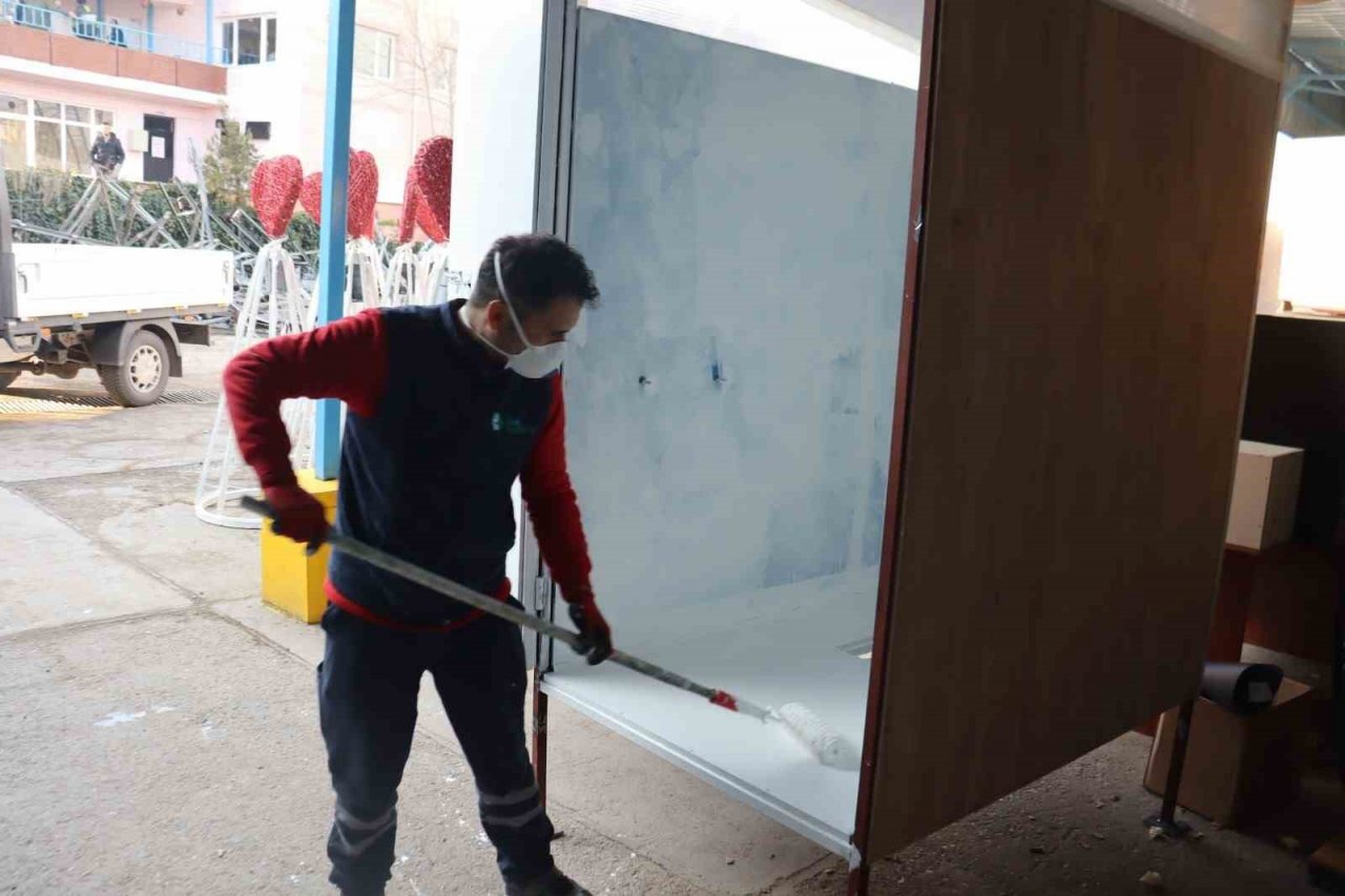 Deprem bölgesi için portatif tuvalet üretimine başlandı